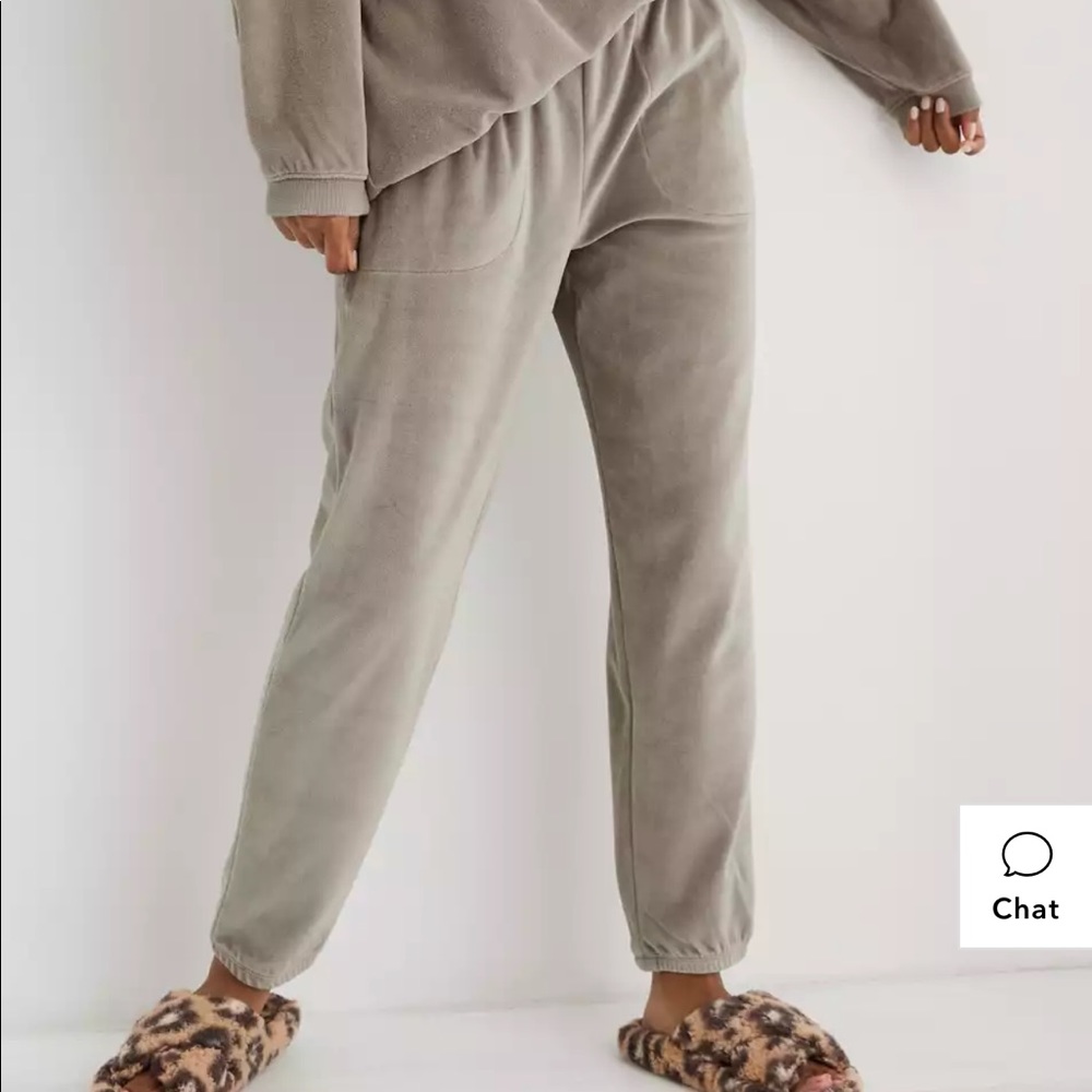 Aerie velour sweat pants